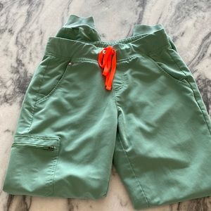 FIGS Zamora jogger scrub bottoms